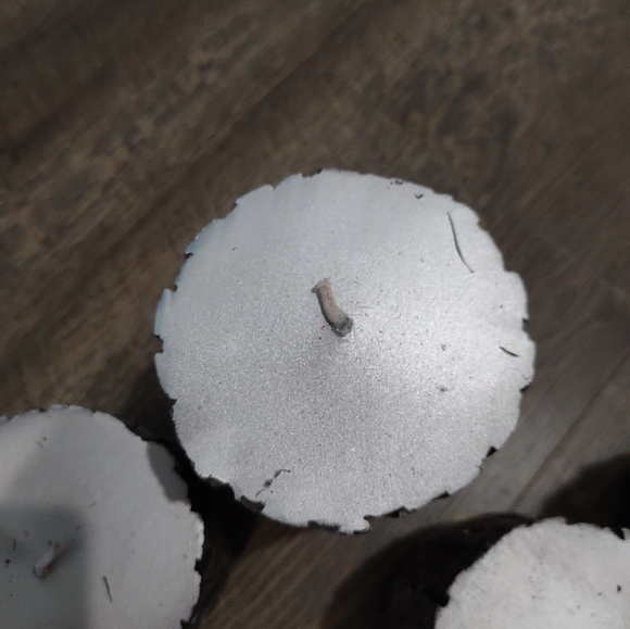 Festive tree bark textured candles, silver color, unburned - Picture 5 of 10